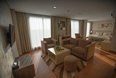 Days Hotel & Suites Jakarta Airport 1 King Royal Suite